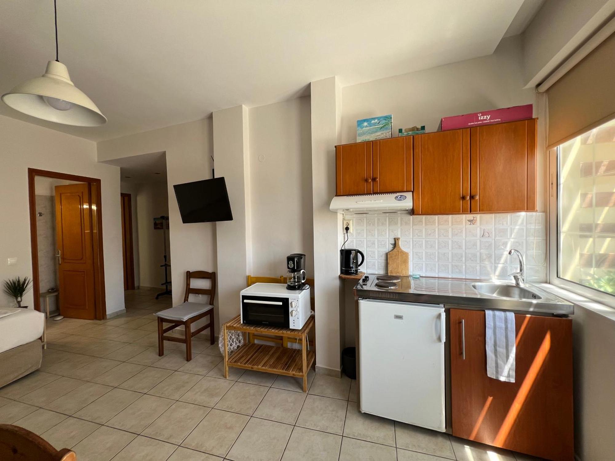 Artemis Rooms Two Steps By The Sea Platanés Exterior foto