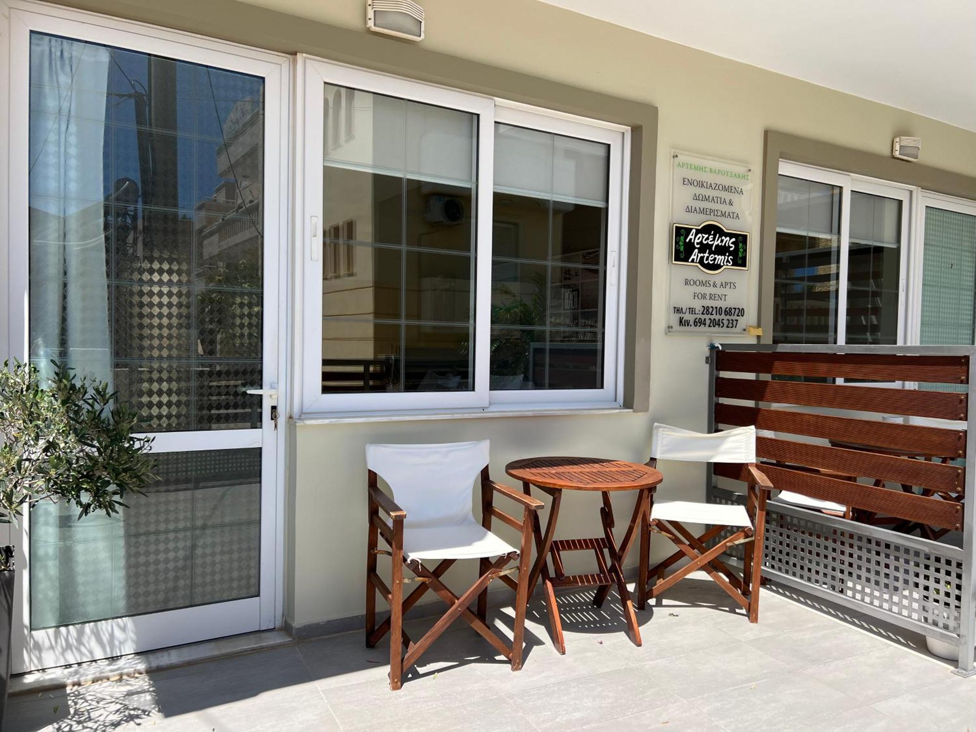 Artemis Rooms Two Steps By The Sea Platanés Exterior foto